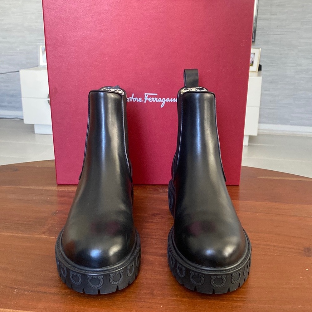 Salvatore Ferragamo - Picture 2 of 10